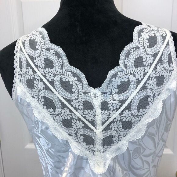 Erika Taylor vintage off white negligee nightgown, size medium - Picture 12 of 16